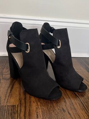 Shoe Dazzle Black Suede Peep-Toe Block Heel Sandals with Ankle Strap